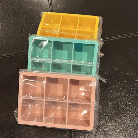 3 Pcs Large Ice Cube Molds Silicone Ice Cube Trays with Lid Easy Release - Picture 7 of 12